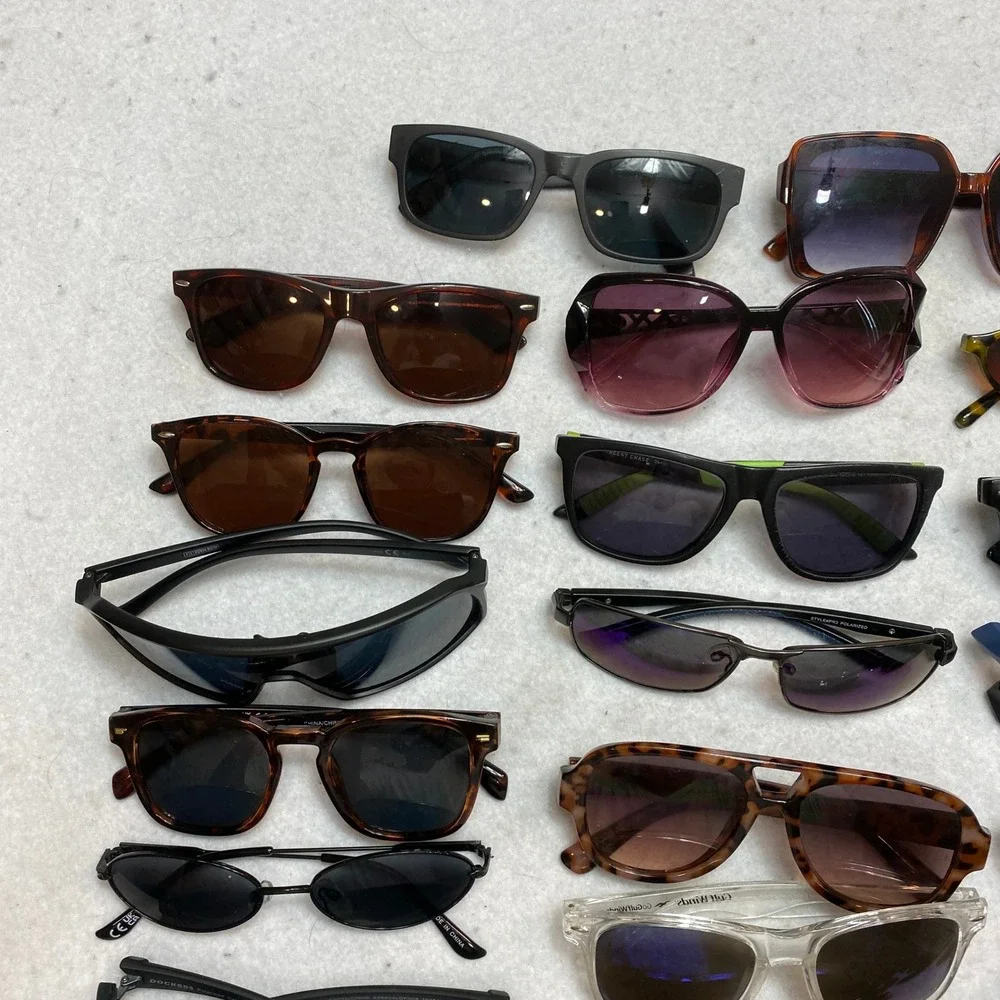 Lot Of 20 Sunglasses Bulk Mixed OS Multicolor Sporty Retro Aviator